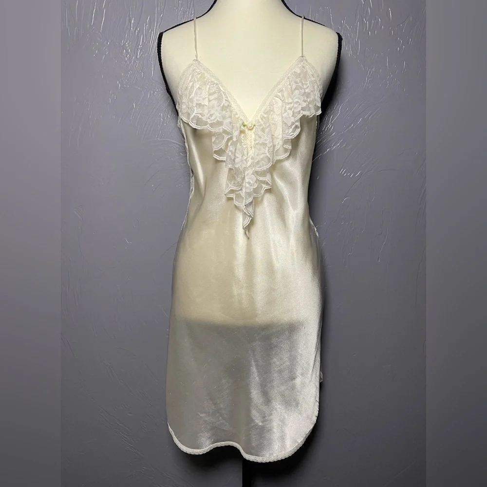 🔥VINTAGE LILY OF FRANCE 60s 70s 80s Lace Nightgown Robe Chemise Set Cream - Picture 5 of 16
